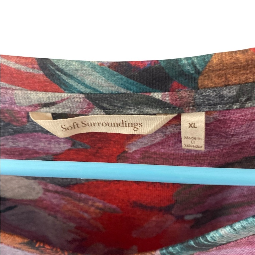 Soft Surroundings First Bloom Tunic vibrant watercolor floral V-neckline Comfort - Picture 5 of 12